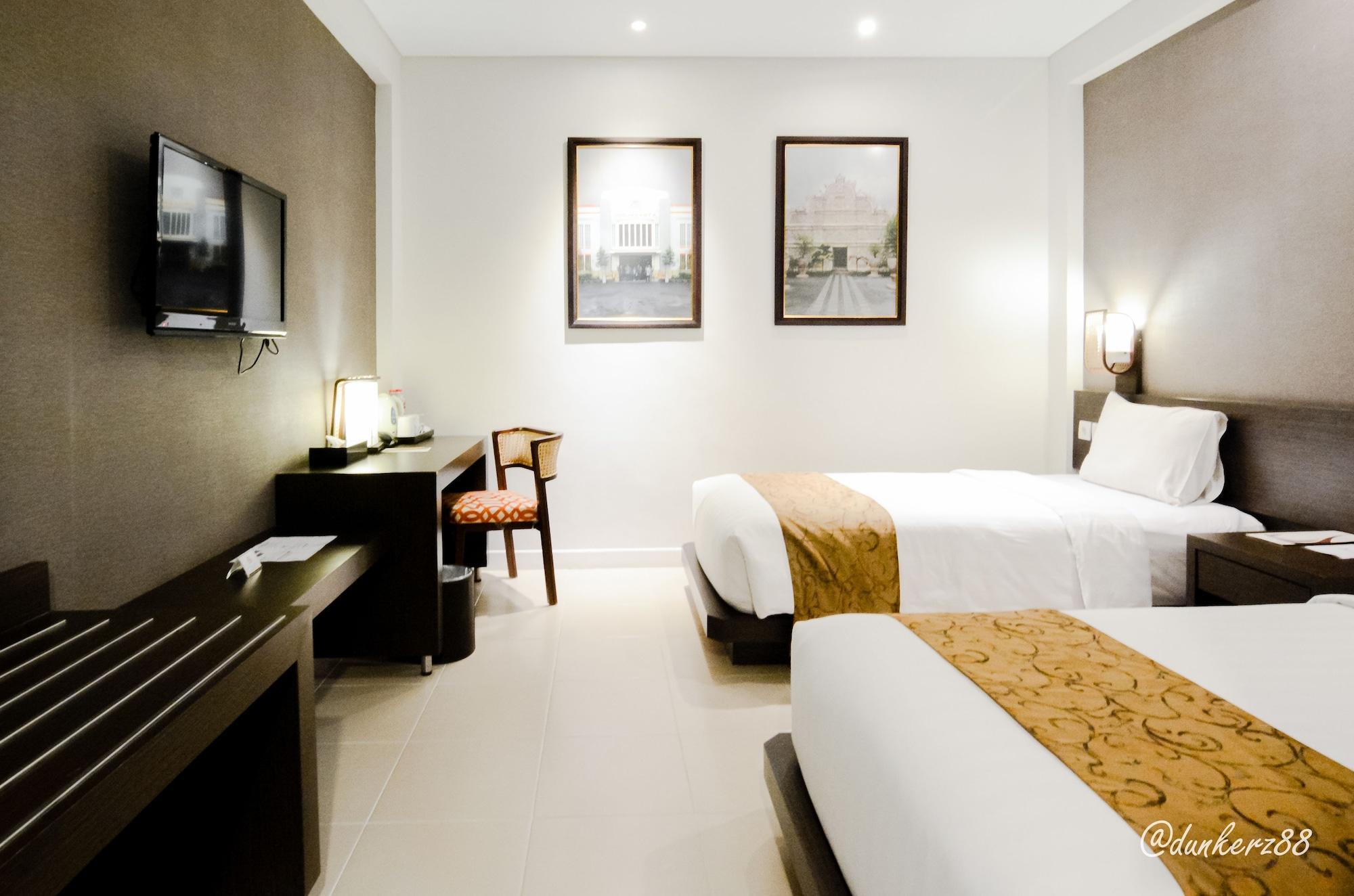 Tasneem Hotel Malioboro Yogyakarta Exterior foto