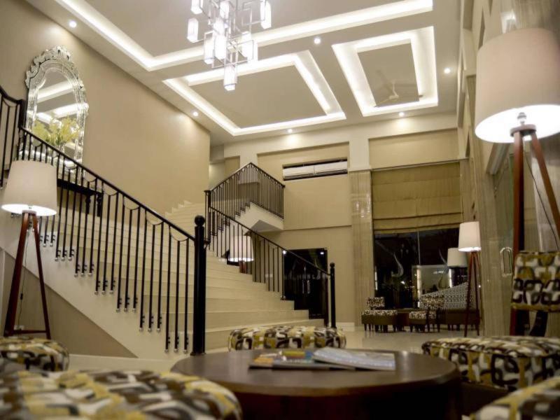 Tasneem Hotel Malioboro Yogyakarta Exterior foto